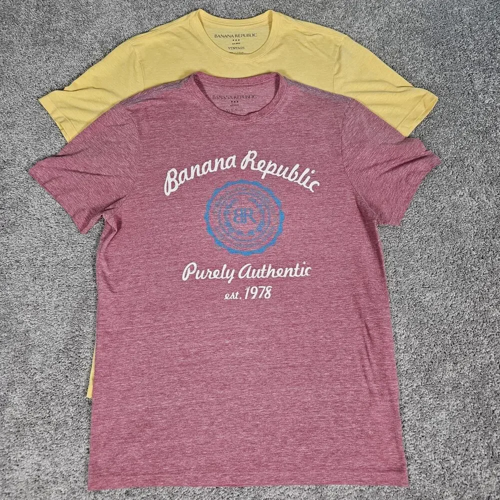 Banana Republic Graphic T-Shirts Men's Large Lot Of 2 Vintage Style Red Yellow